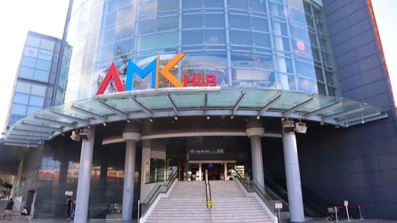 AMK Hub shopping mall and Ang Mo Kio MRT station, Singapore
