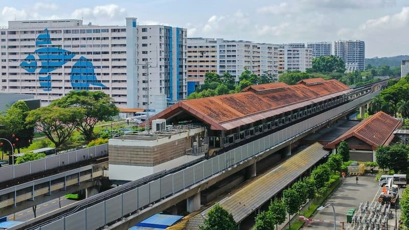 Khatib MRT & Yishun Pond, Yishun, Singapore
